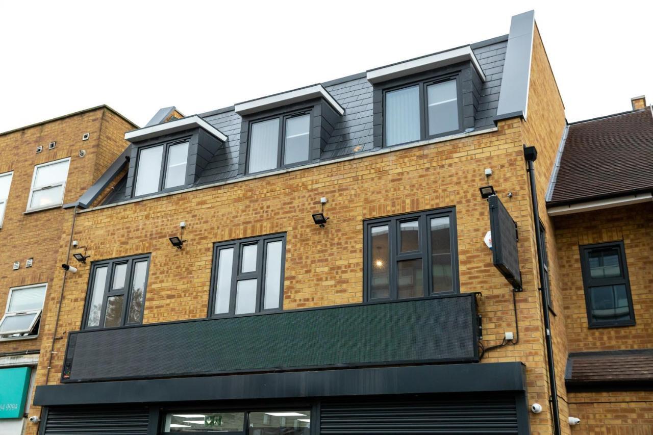 Cosy Flats Near Heathrow, Group Bookings Available With Parking Space Hounslow Buitenkant foto